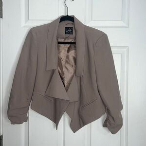 Large andrey 3+1 tan blazer‎